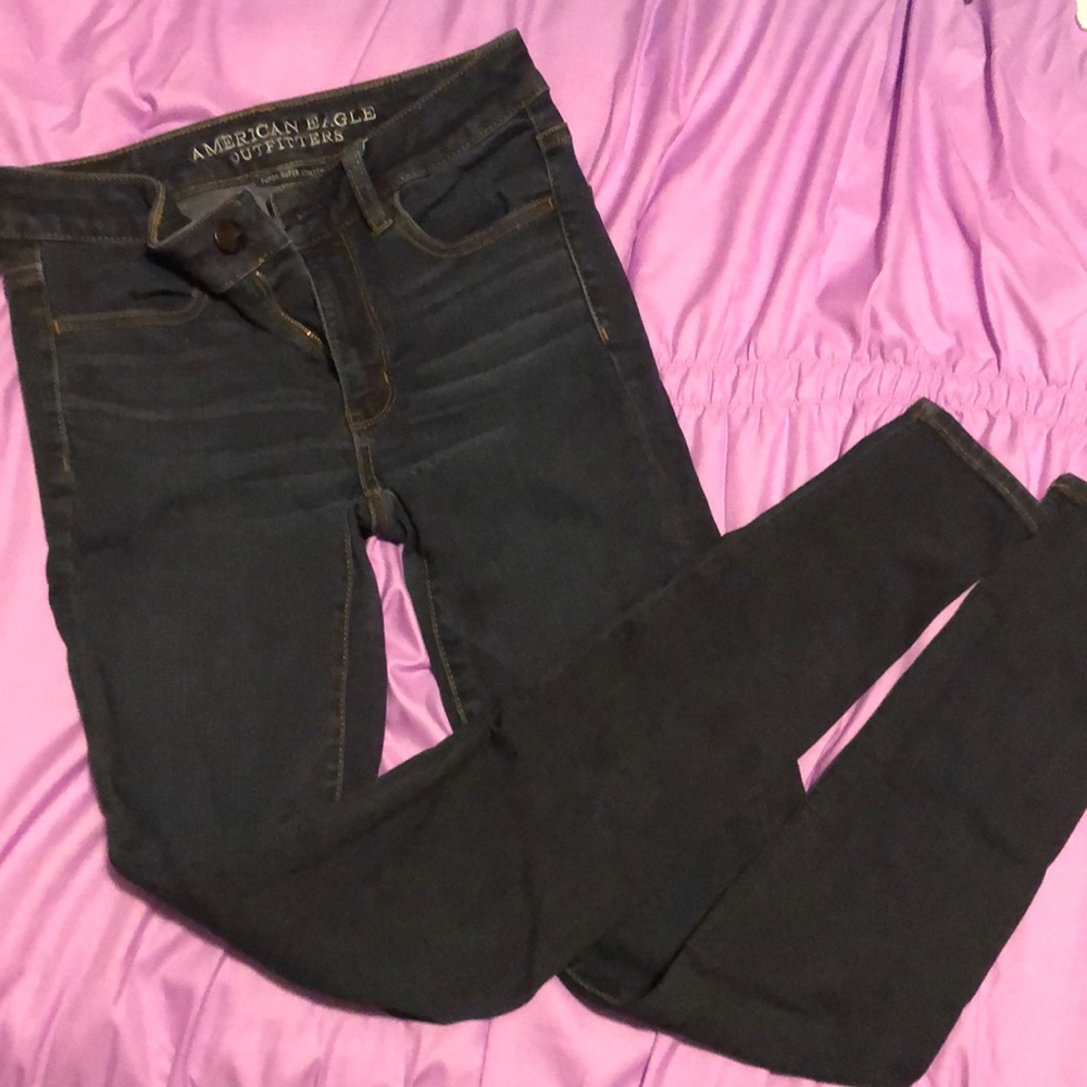 Dark blue American Eagle Hi-Rise Jegging